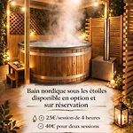 Dans Un Ecrin De Verdure Le Manoir (Calvados)