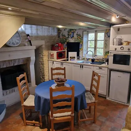 아파트 Dans Un Ecrin De Verdure Le Manoir (Calvados)