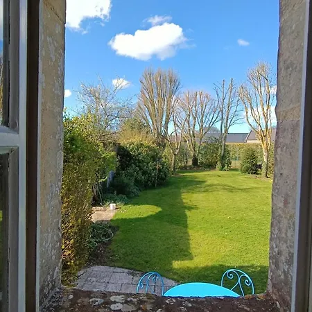 Dans Un Ecrin De Verdure Apartment
