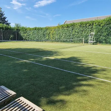 Dans Un Ecrin De Verdure Apartament